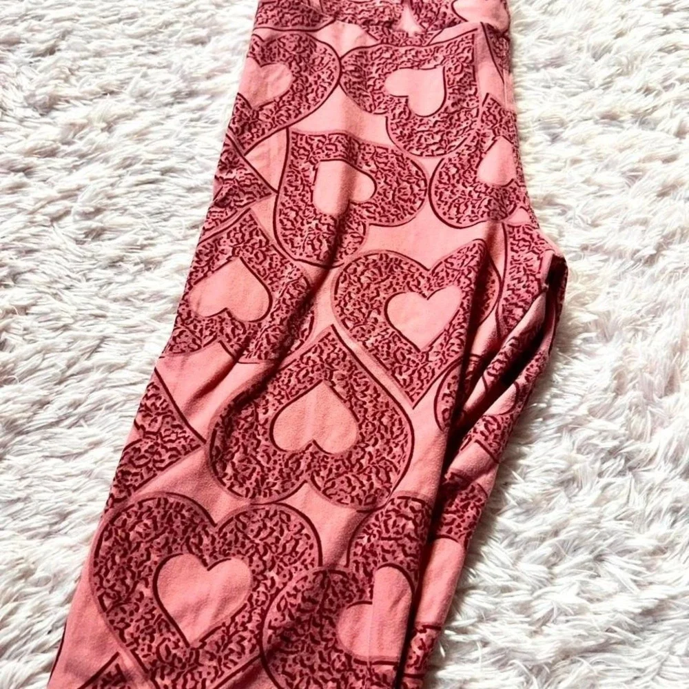 Lularoe Filigree Heart Valentines Day Womens Tall Curvy Leggings Love‎ Statement
